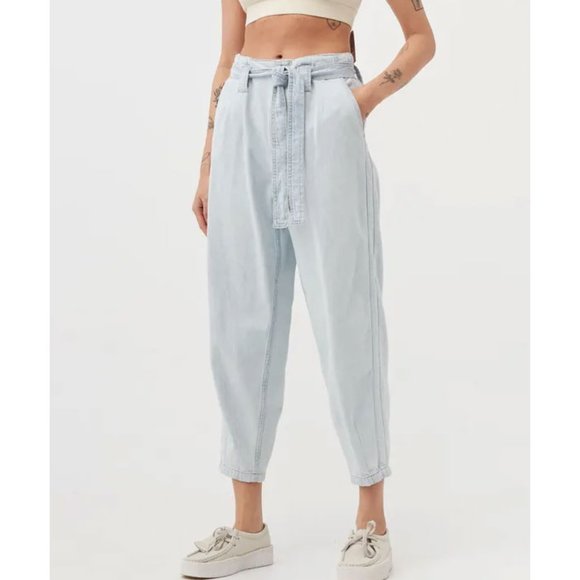 Polo Ralph Lauren Belted Tapered Jeans - Picture 7 of 13